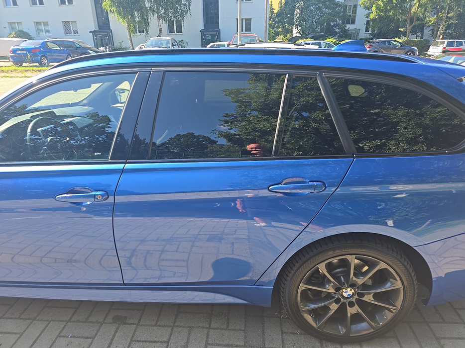 Zdjęcie drzwi tylne lewe wraz z szybą