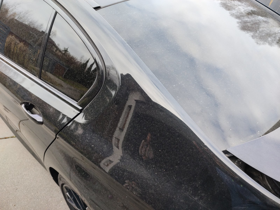 Zdjęcie słupka C lewego