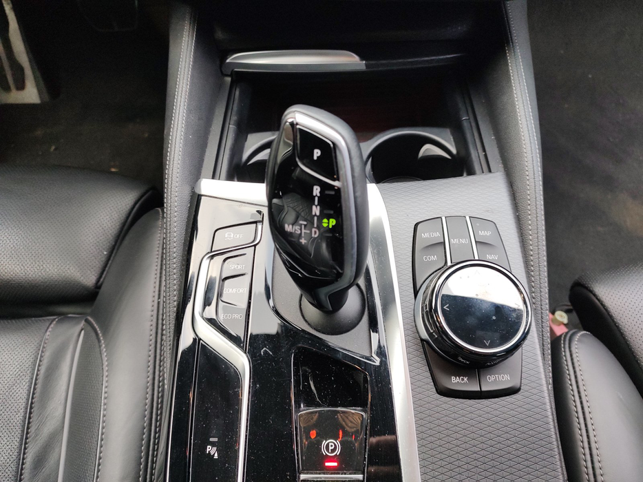 Zdjęcie drążka zmiany biegów