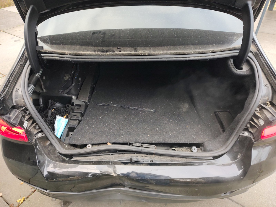 Zdjęcie przestrzeni bagażowej