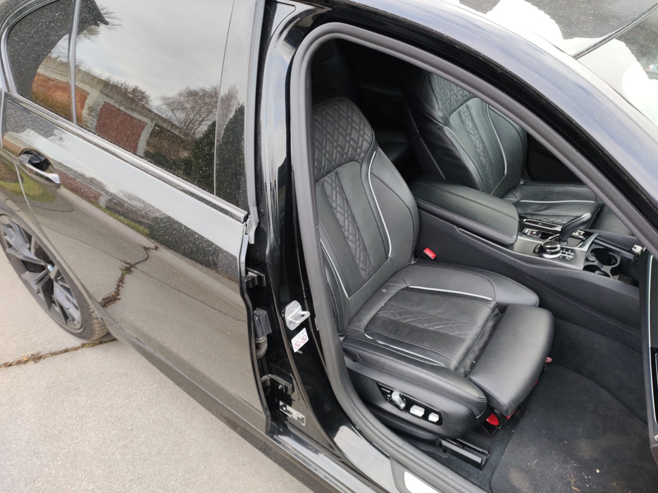 Zdjęcie słupka B prawego