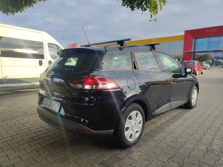 Zdjęcie po ukosie, prawy tył