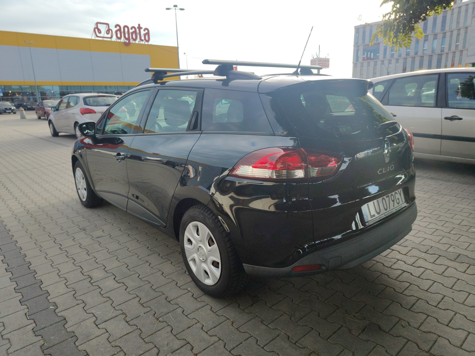 Zdjęcie po ukosie, lewy tył