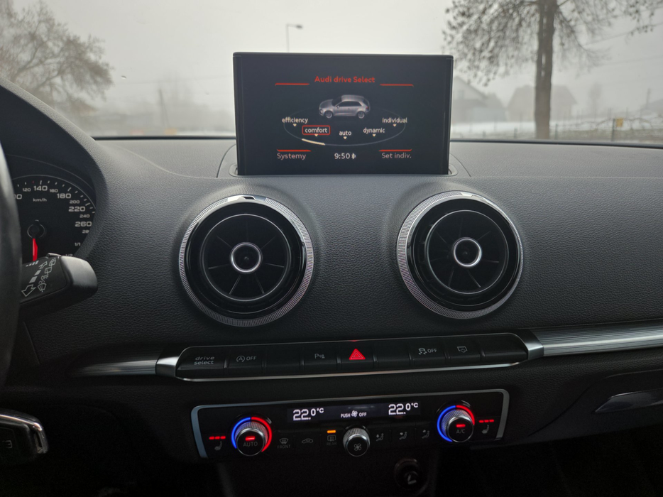 Zdjęcie jednostki multimedialnej