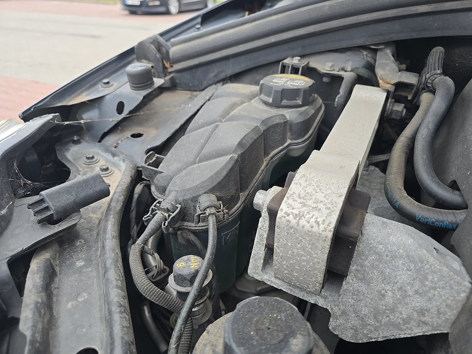 Zdjęcie zbiorniczka płynu chłodzącego