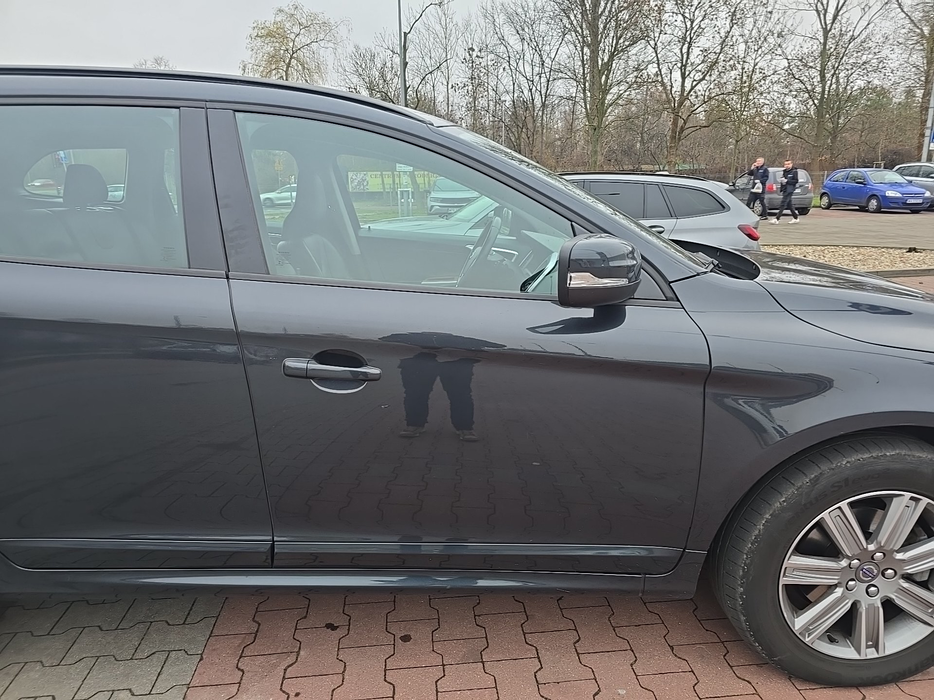 Zdjęcie drzwi przednich prawych wraz z szybą