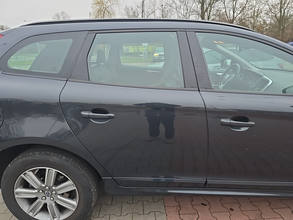 Zdjęcie drzwi tylnych prawych wraz z szybą