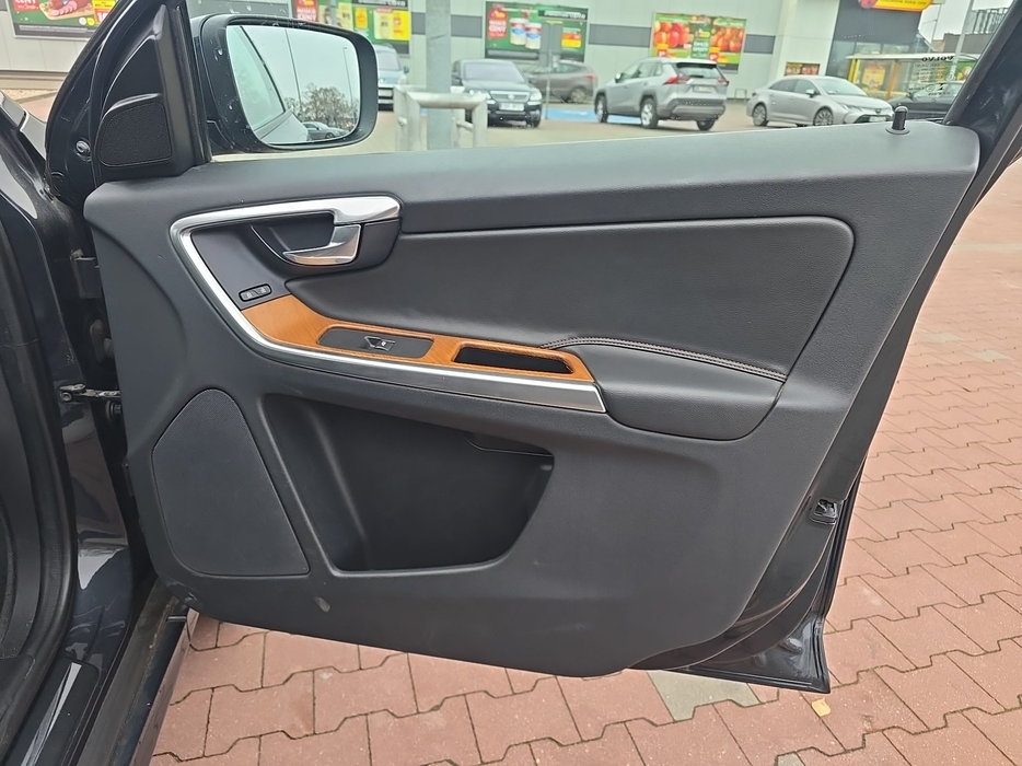 Zdjęcie tapicerki drzwi przednich prawych