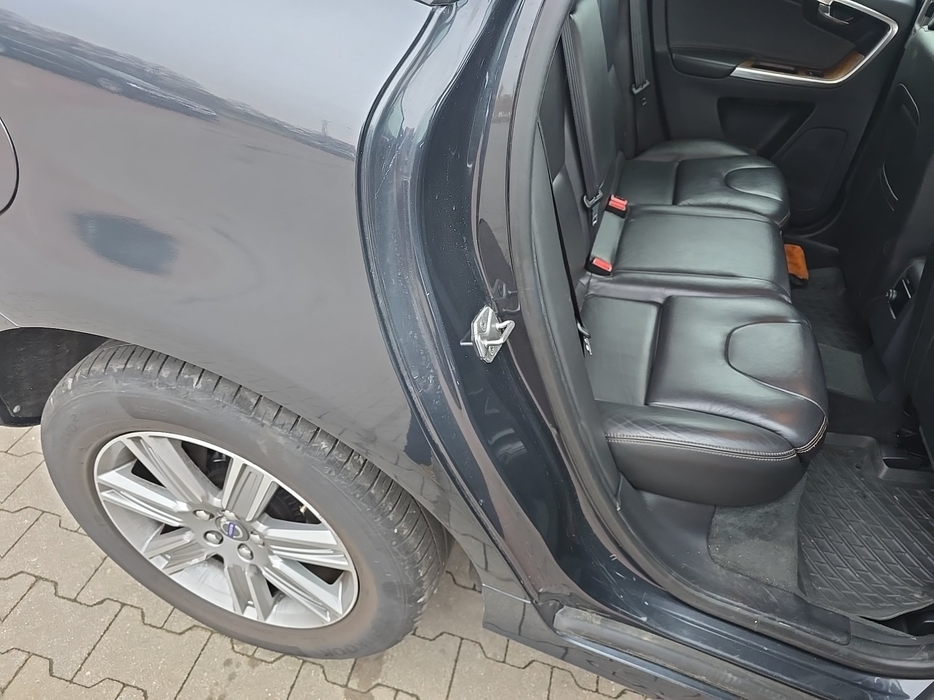 Zdjęcie słupka C prawego