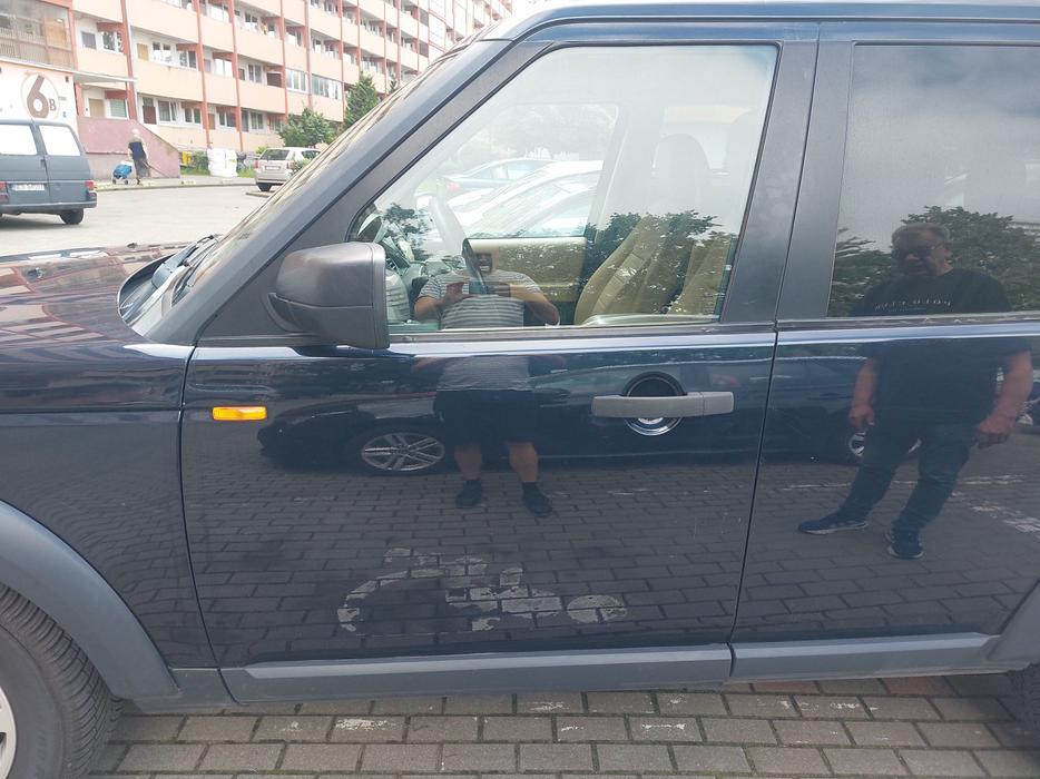 Zdjęcie drzwi przednich lewych wraz z szybą
