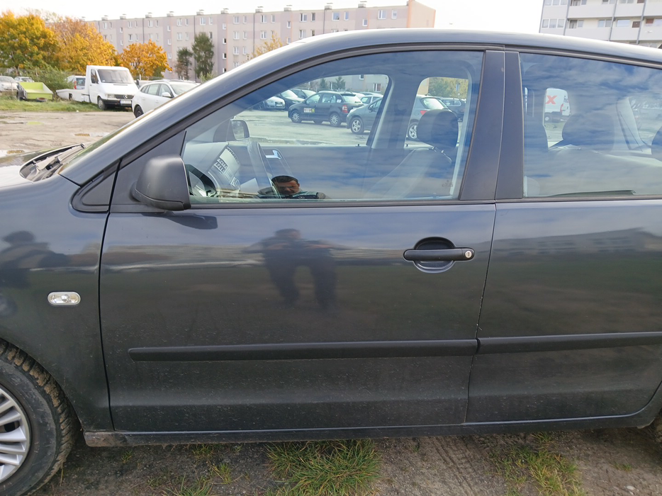 Zdjęcie drzwi przednich lewych wraz z szybą