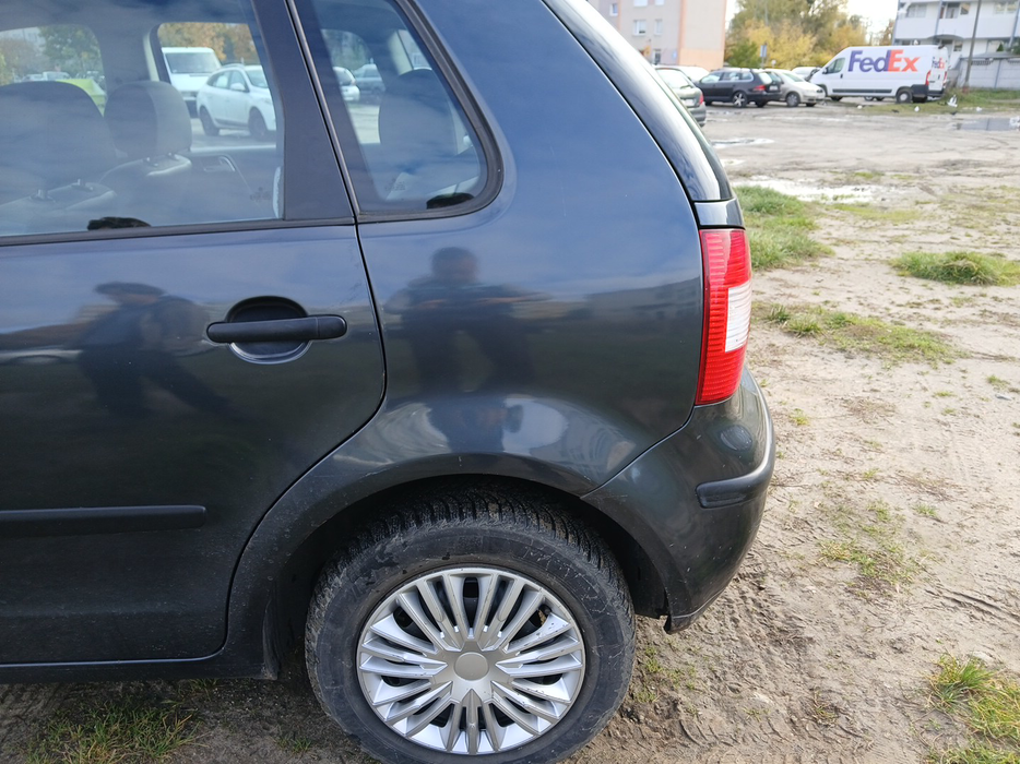 Zdjęcie błotnika tylnego lewego