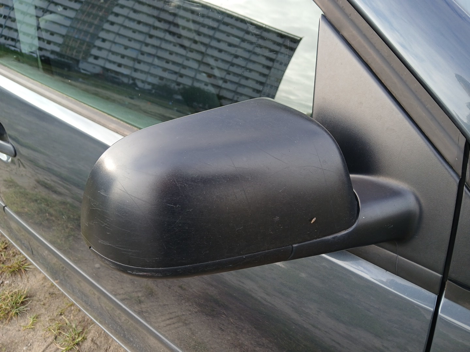 Zdjęcie obudowy lusterka prawego