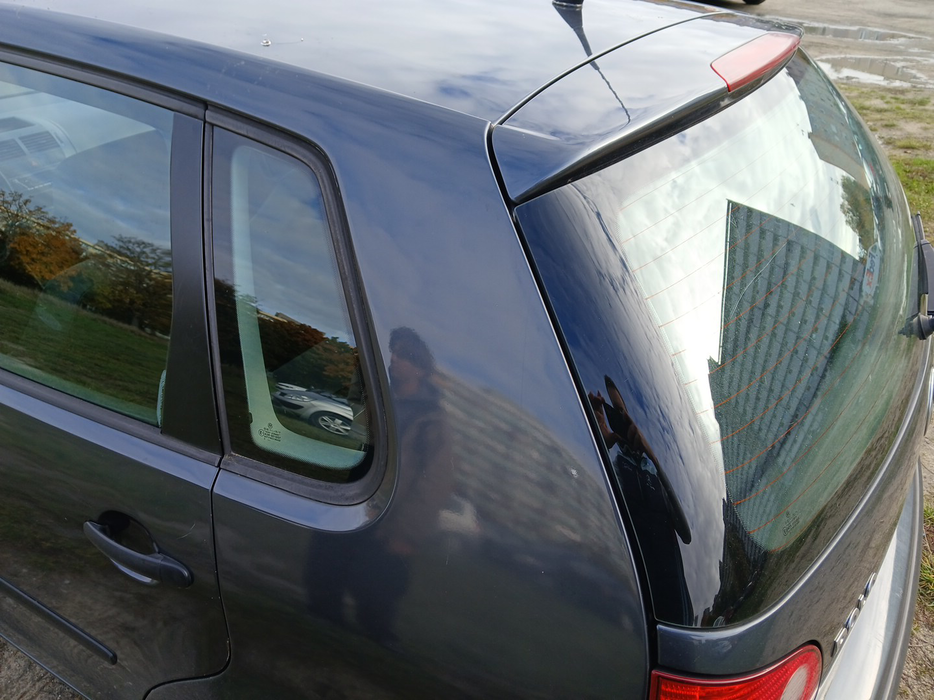 Zdjęcie słupka C lewego