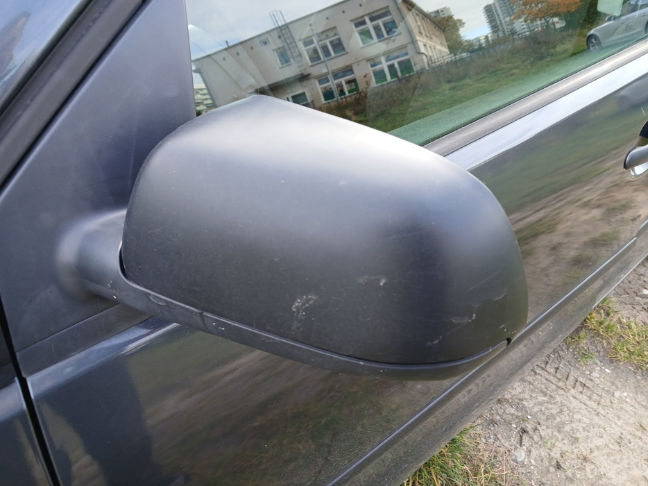 Zdjęcie obudowy lusterka lewego