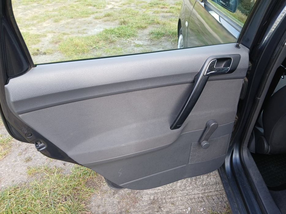 Zdjęcie tapicerki drzwi tylnych lewych