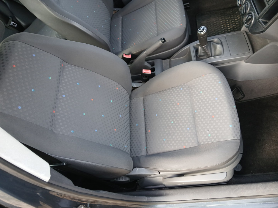 Zdjęcie fotela przedniego prawego