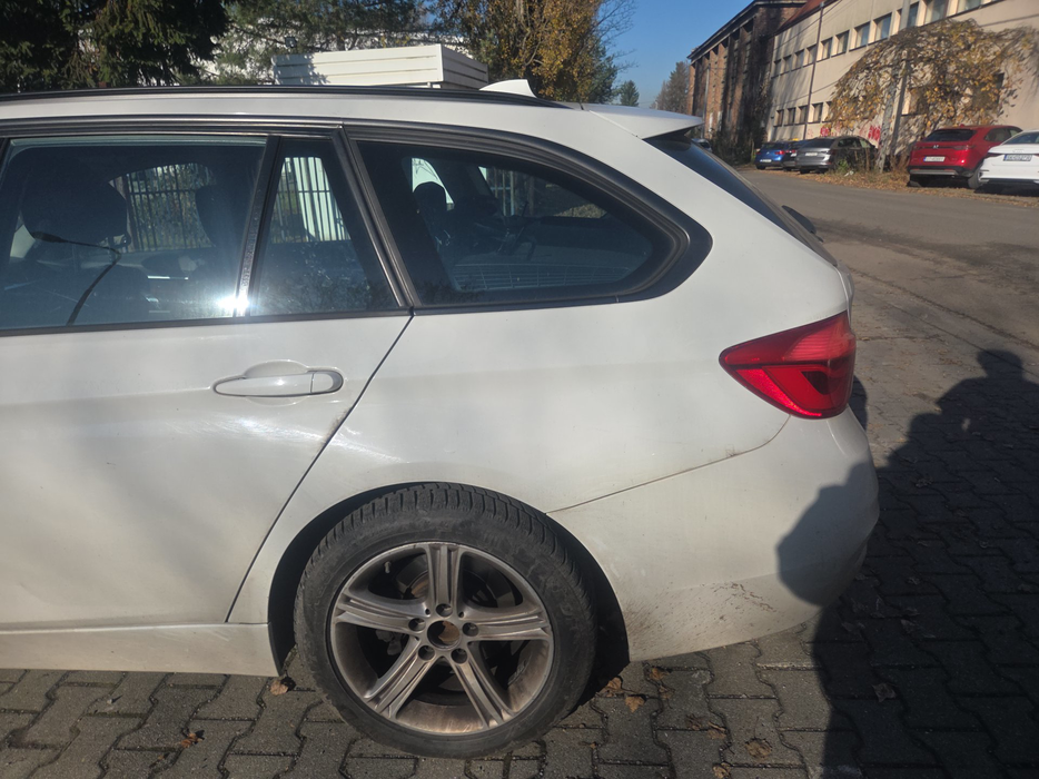 Zdjęcie błotnika tylnego lewego