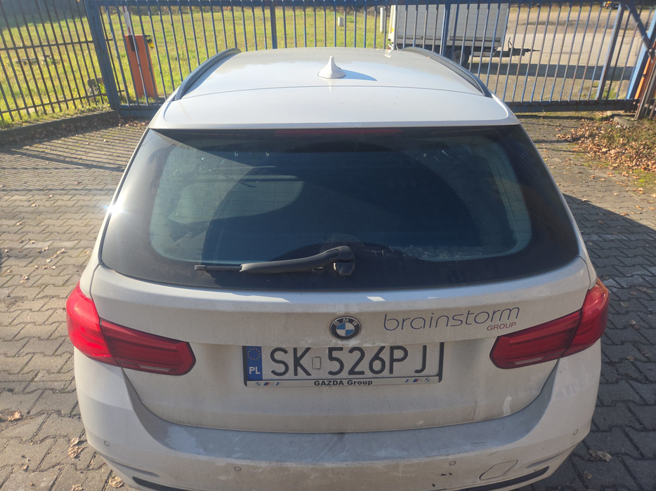 Zdjęcie szyby tylnej