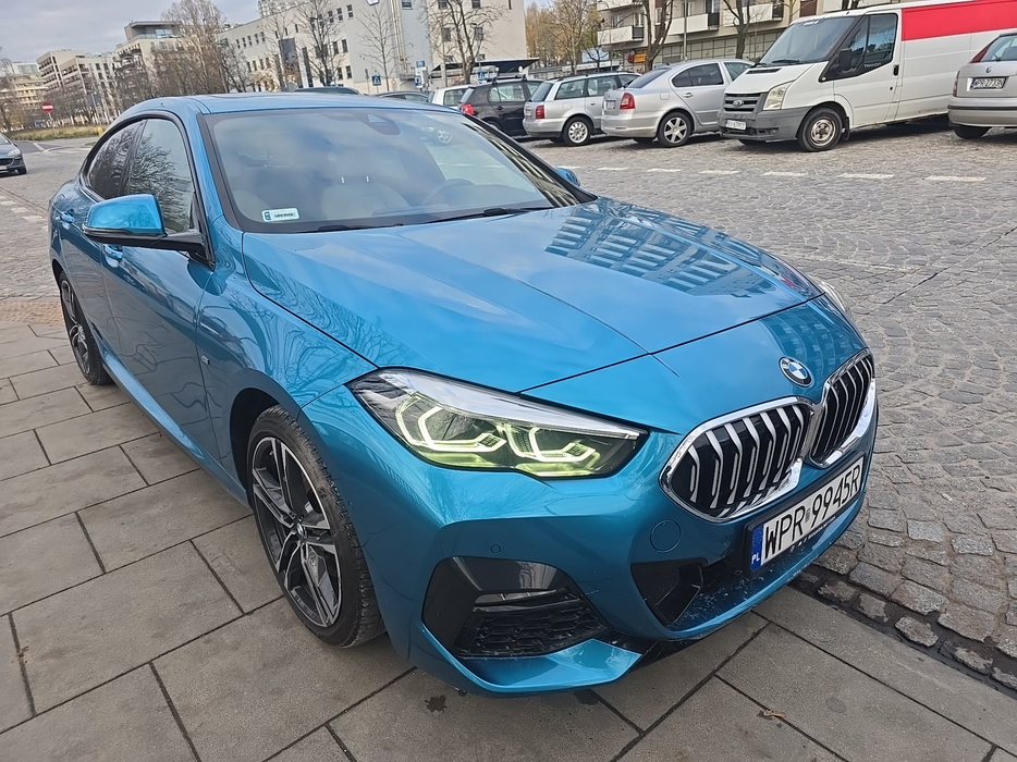 Zdjęcie po ukosie, prawy przód