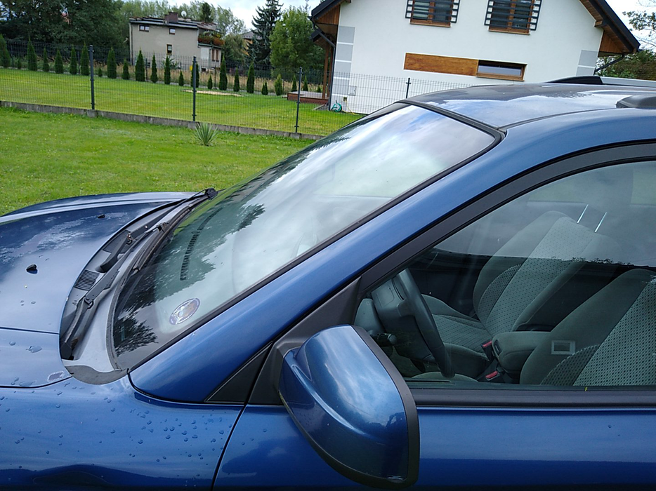 Zdjęcie słupka A lewego