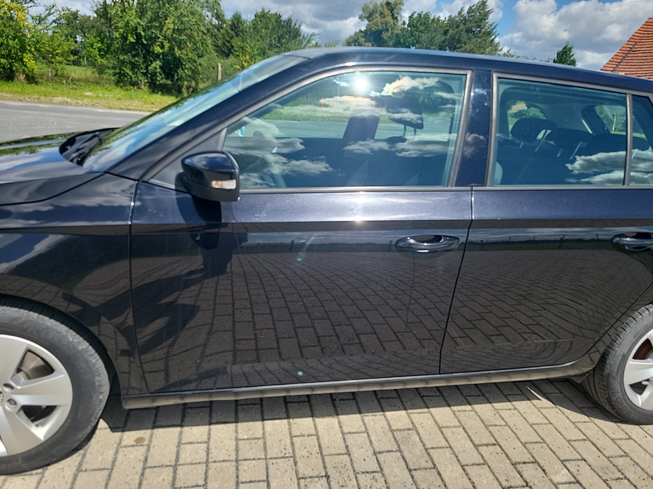 Zdjęcie drzwi przednich lewych wraz z szybą