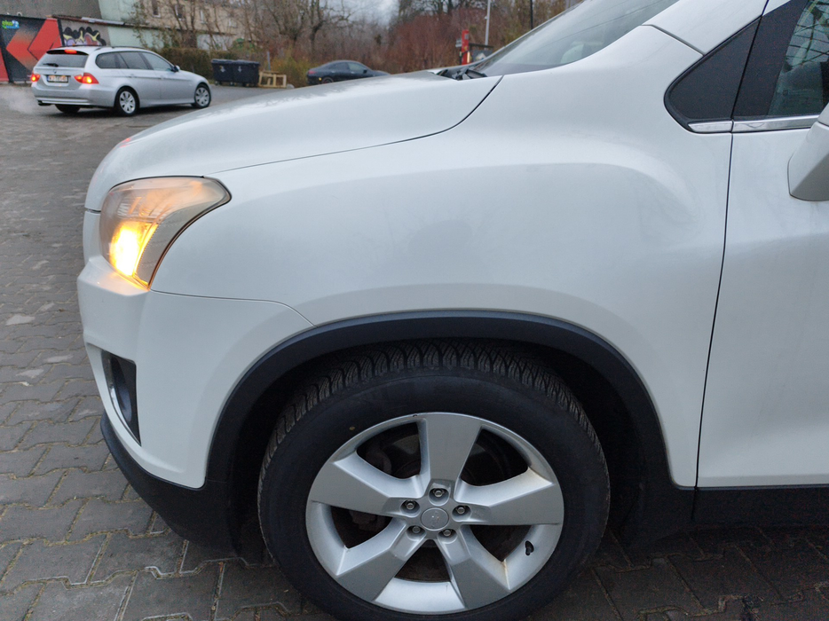 Zdjęcie błotnika przedniego lewego