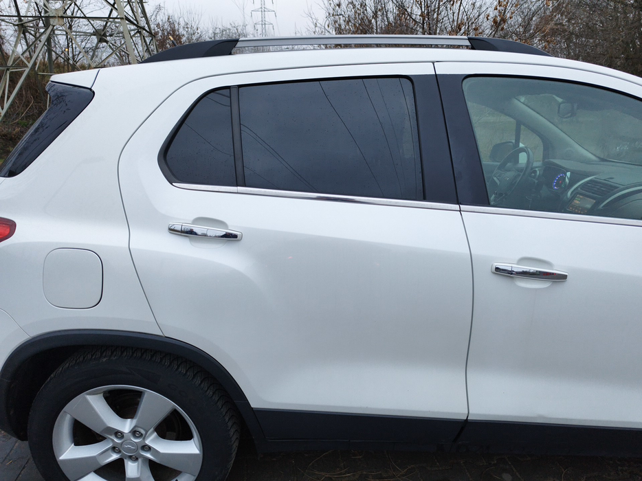 Zdjęcie drzwi tylnych prawych wraz z szybą