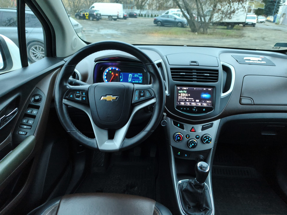 Zdjęcie kokpitu i kierownicy