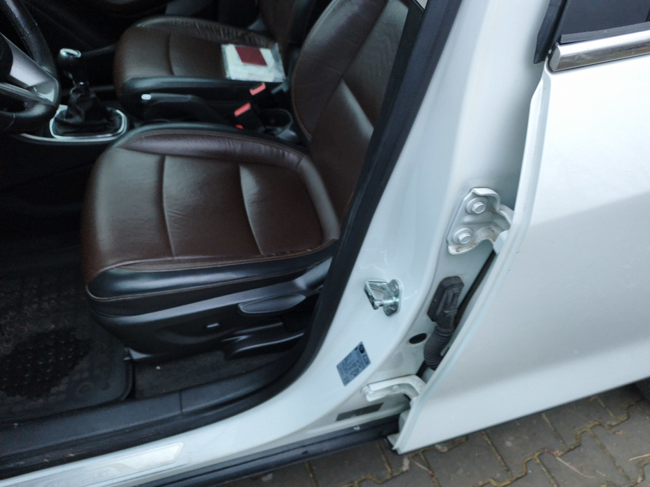 Zdjęcie słupka B lewego