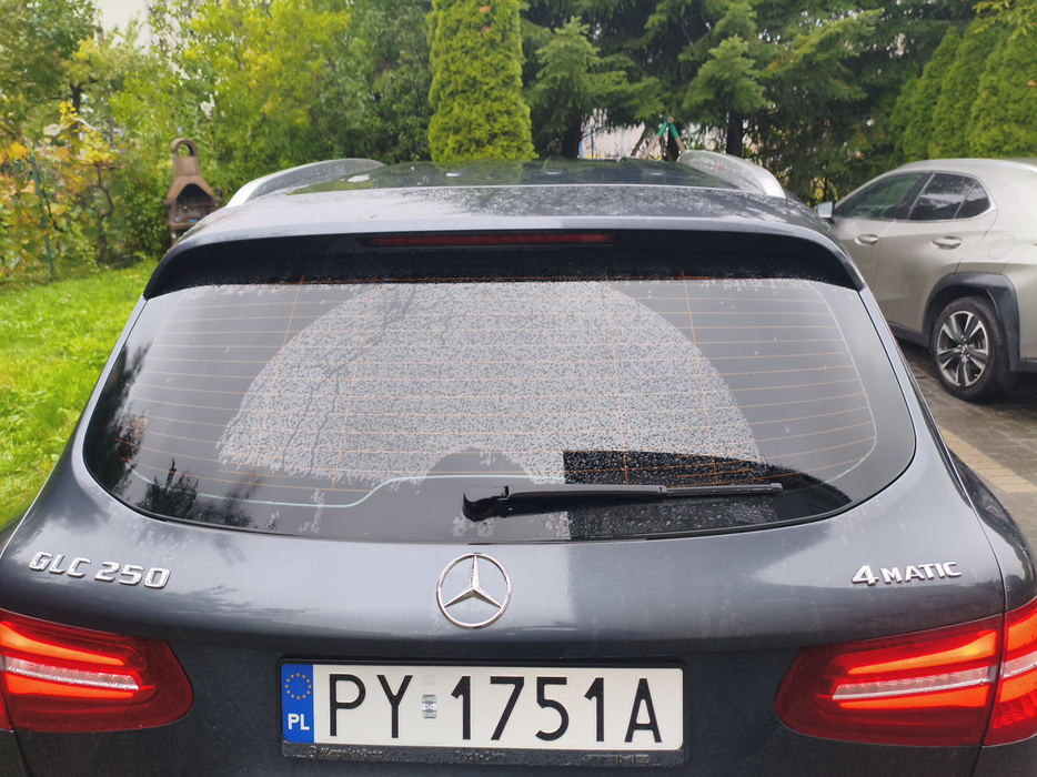 Zdjęcie szyby tylnej