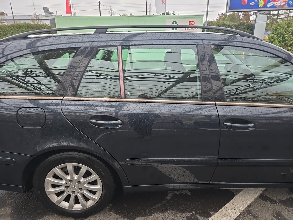Zdjęcie drzwi tylnych prawych wraz z szybą