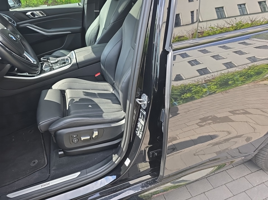 Zdjęcie słupka B lewego