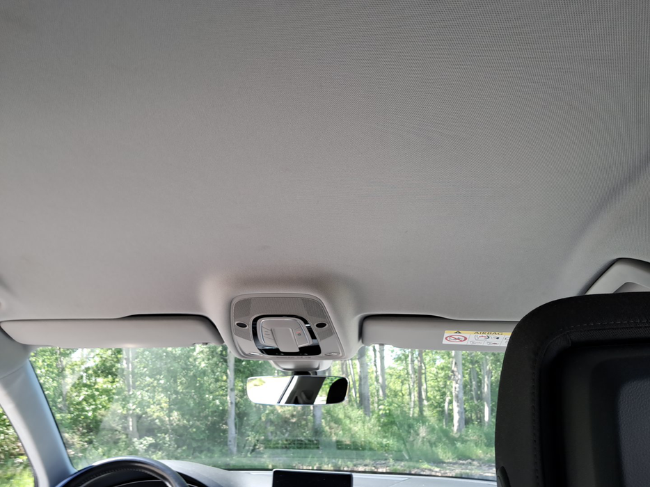 Zdjęcie podsufitki w części przedniej