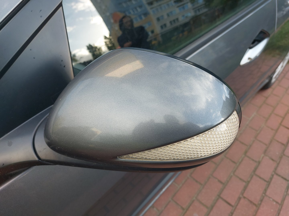Zdjęcie obudowy lusterka lewego