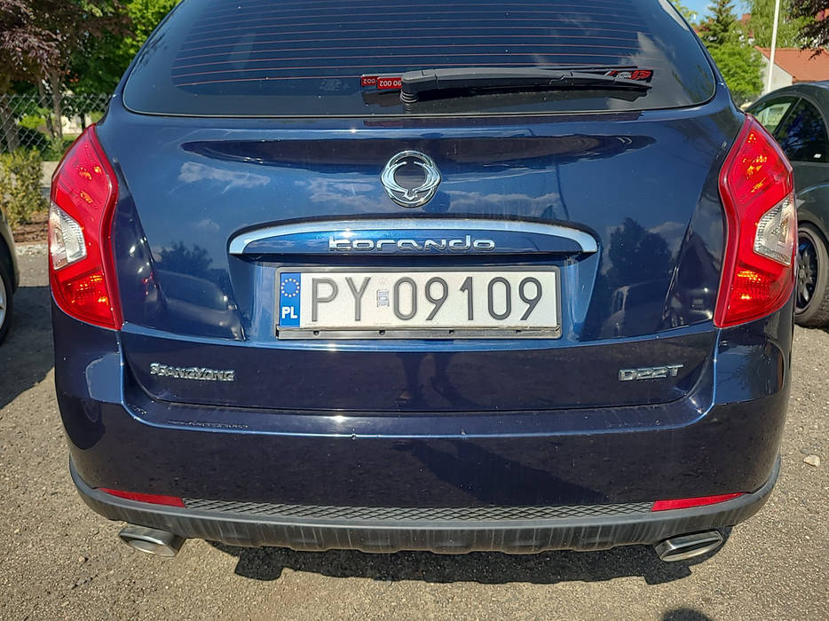 Zdjęcie pokrywy bagażnika