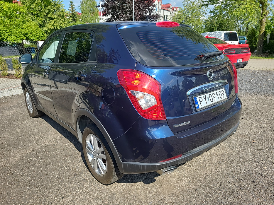 Zdjęcie po ukosie, lewy tył