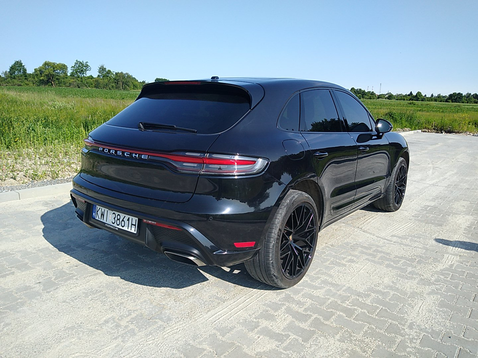 Zdjęcie po ukosie, prawy tył