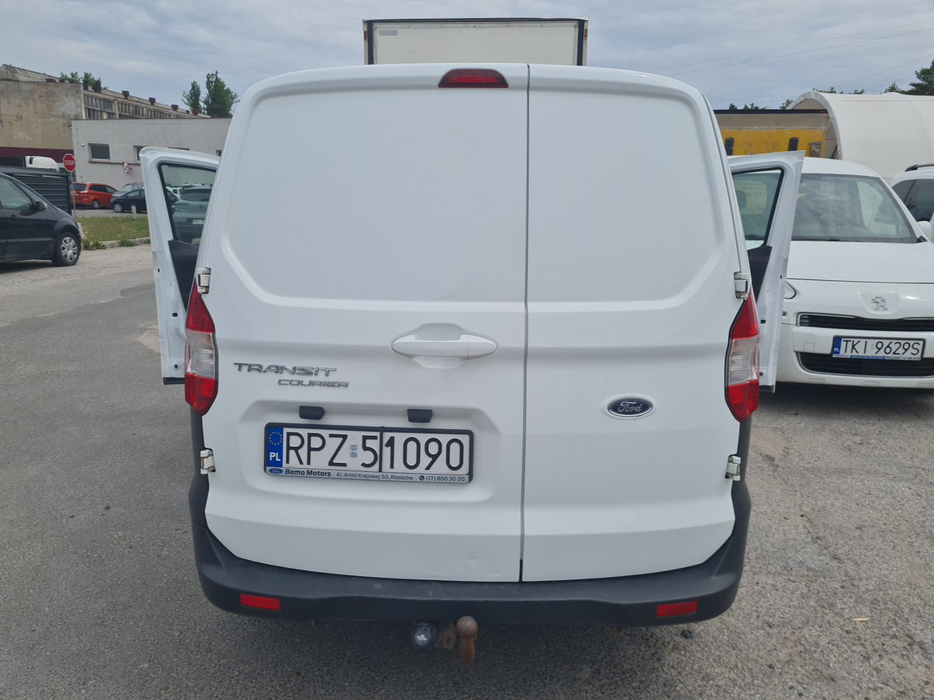 Zdjęcie tyłu nadwozia