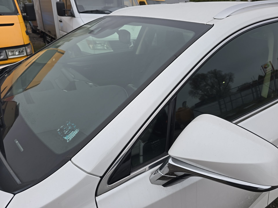 Zdjęcie słupka A lewego