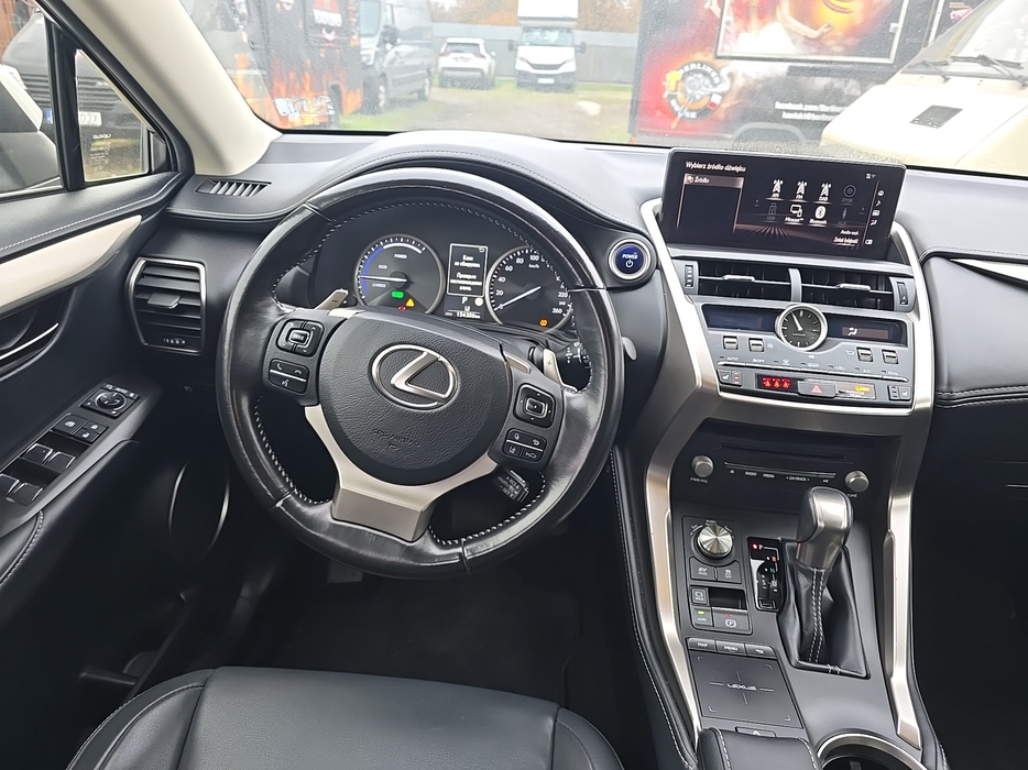 Zdjęcie kokpitu i kierownicy