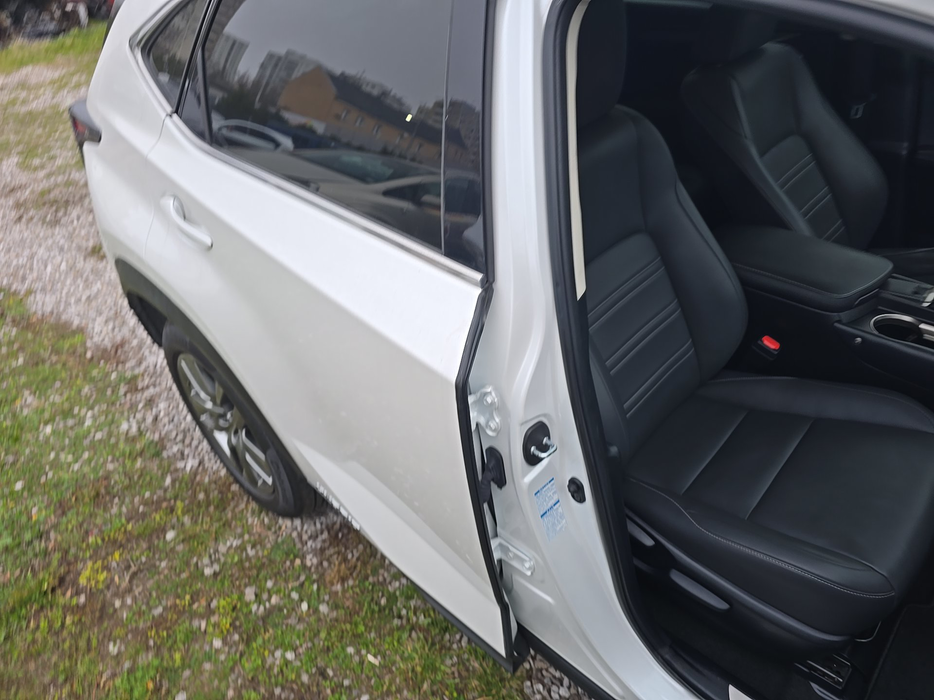 Zdjęcie słupka B prawego