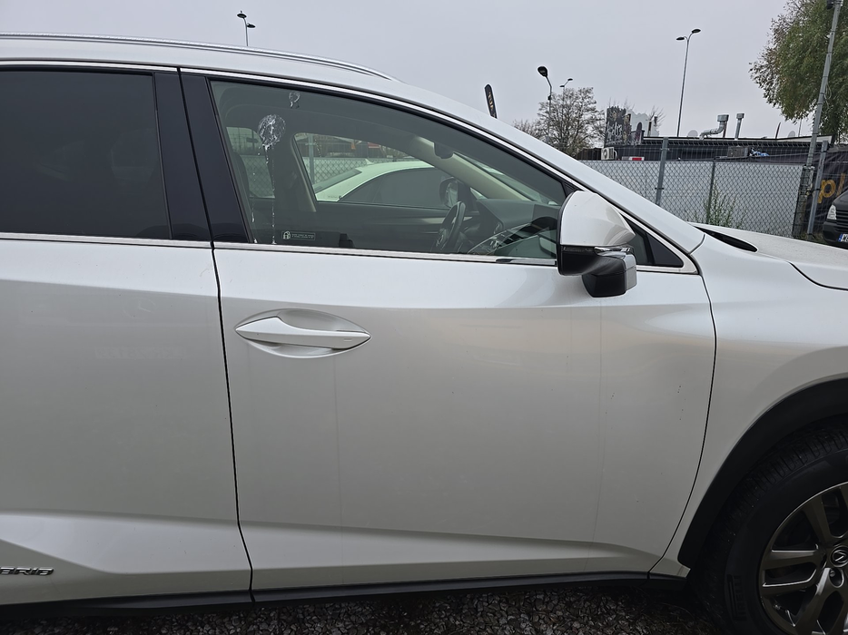 Zdjęcie drzwi przednich prawych wraz z szybą