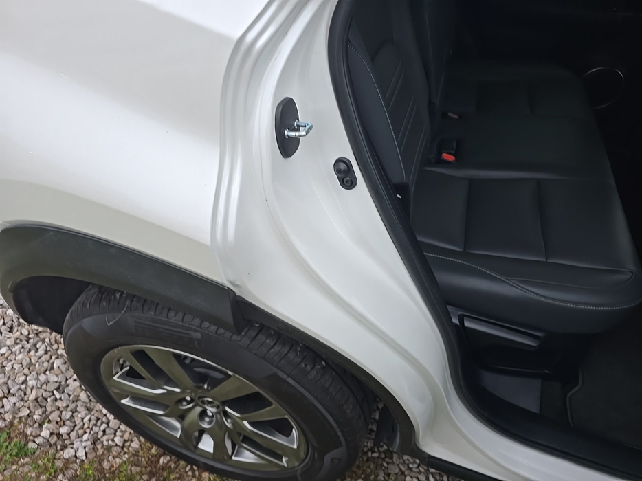 Zdjęcie słupka C prawego