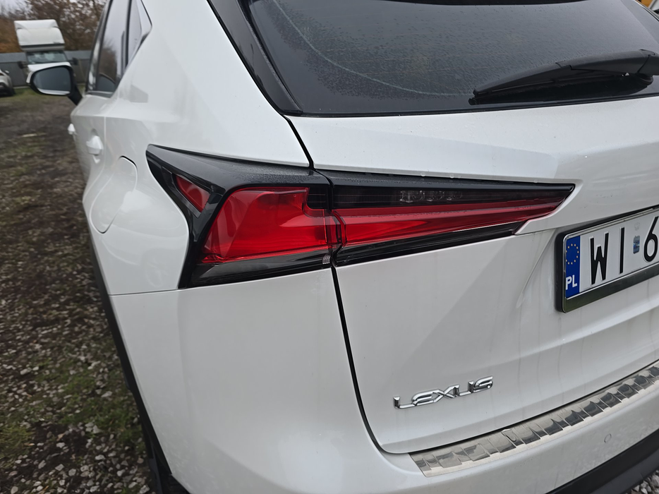 Zdjęcie oświetlenia tylnego lewego