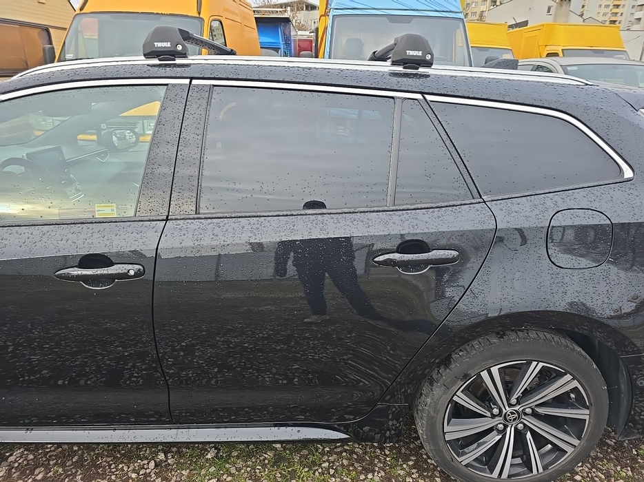 Zdjęcie drzwi tylne lewe wraz z szybą