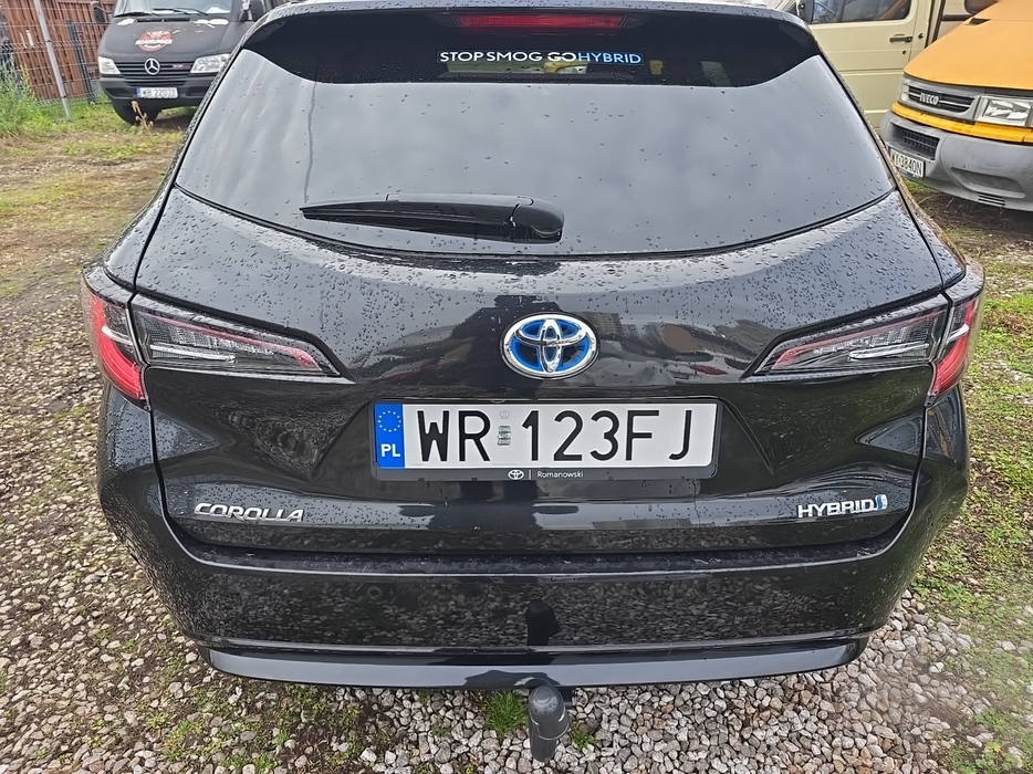 Zdjęcie pokrywy bagażnika