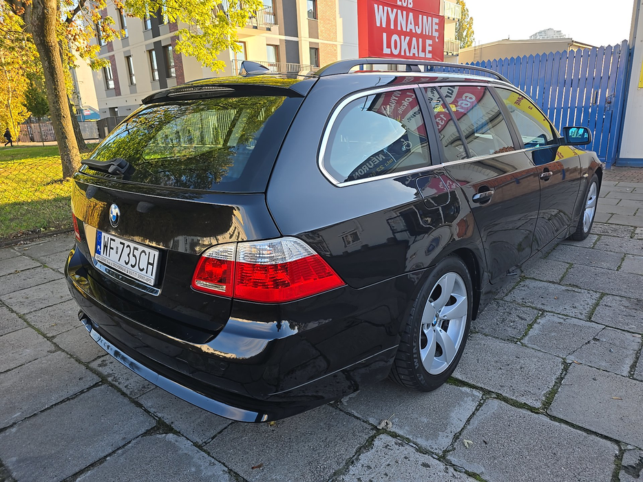 Zdjęcie po ukosie, prawy tył