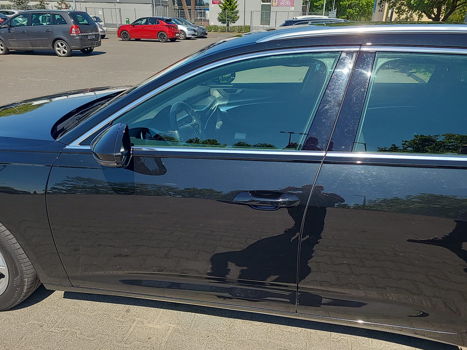Zdjęcie drzwi przednich lewych wraz z szybą