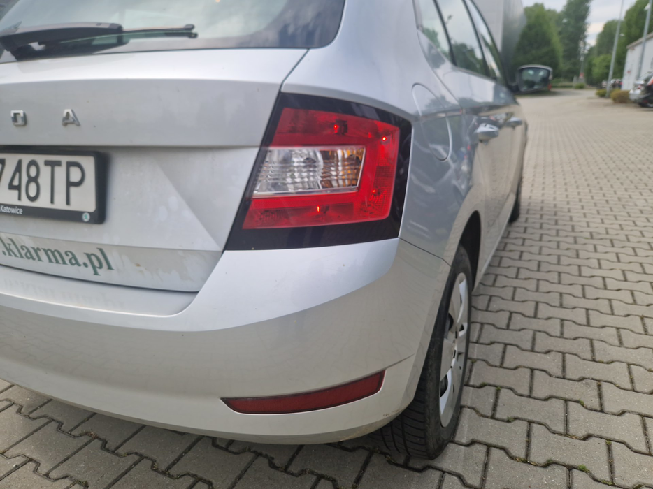 Zdjęcie oświetlenia tylnego prawego